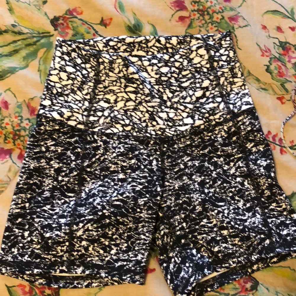 Lululemon work out shorts